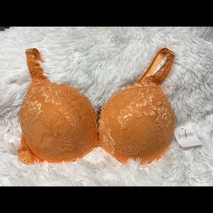 Fredericks of Hollywood Lace push up bra